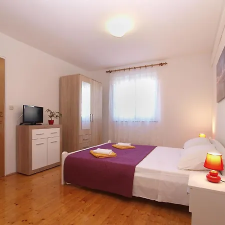 Fuer 2 Personen Ca 30 Qm In Fazana, Istrien Istrische Riviera Apartment *